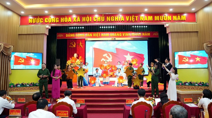 Đại hội đại biểu Hội Cựu chiến binh xã Dương Hòa lần thứ VIII, nhiệm kỳ 2025 - 2030
- Ảnh 2.