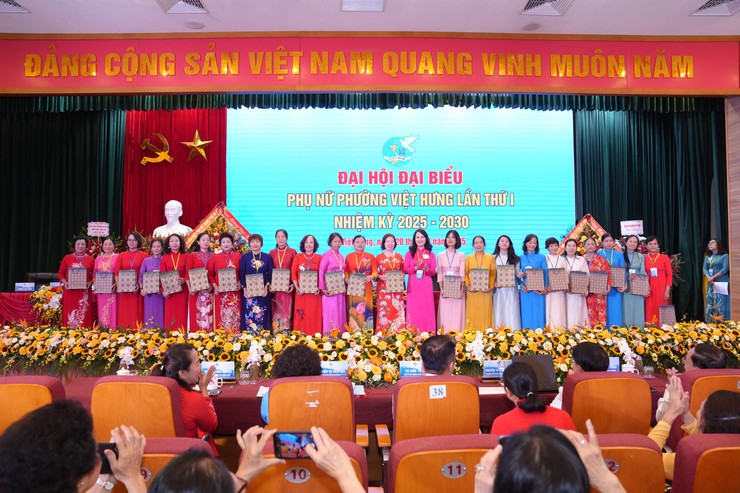 Đại hội đại biểu Phụ nữ phường Việt Hưng lần thứ I, nhiệm kỳ 2025-2030 thành công tốt đẹp- Ảnh 6.