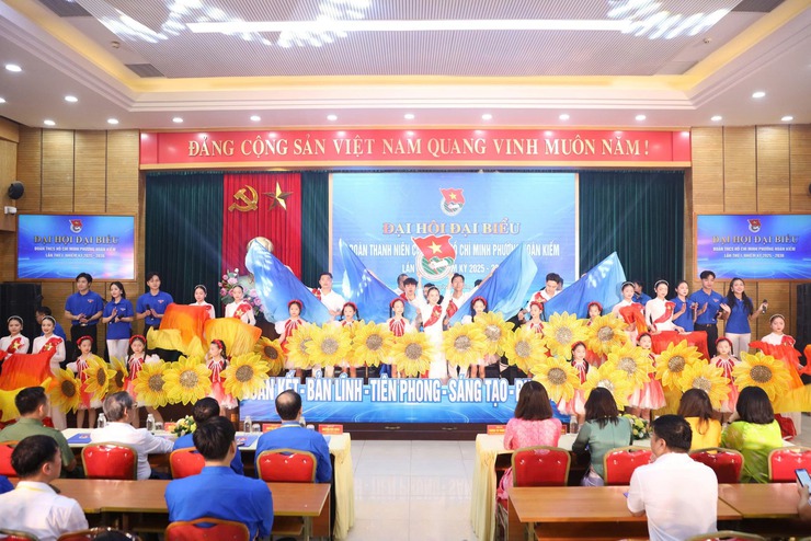 Đại hội đại biểu Đoàn TNCS Hồ Chí Minh phường Hoàn Kiếm lần thứ I - Tuổi trẻ tiên phong - chuyển đổi số, sáng tạo, vì cộng đồng- Ảnh 3.