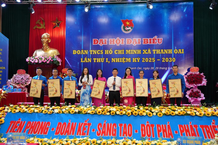 Đại hội đại biểu Đoàn TNCS Hồ Chí Minh xã Thanh Oai lần thứ I, nhiệm kỳ 2025-2030: Tiếp bước tự hào, tiên phong trong chuyển đổi số và phát triển quê hương- Ảnh 16.