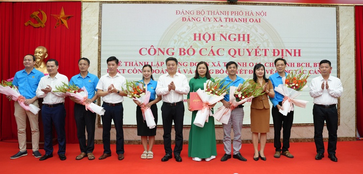 Công bố quyết định thành lập Công đoàn xã Thanh Oai- Ảnh 2.
