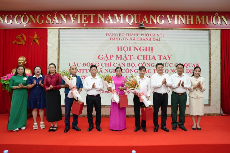 Gặp mặt, chia tay cán bộ, công chức nghỉ công tác theo Nghị định 178 và Nghị định 67 của Chính phủ- Ảnh 5.