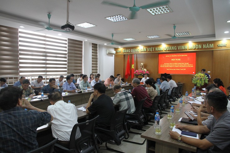 Đảng ủy phường Xuân Phương tổ chức hội nghị giao ban với các đồng chí Bí thư chi bộ các tổ dân phố trên địa bàn.- Ảnh 1.