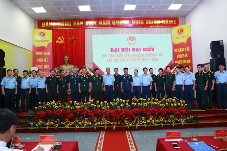Phát huy phẩm chất “Bộ đội Cụ Hồ”, xây dựng Hội Cựu Chiến binh phường Phương Liệt vững mạnh toàn diện- Ảnh 7.