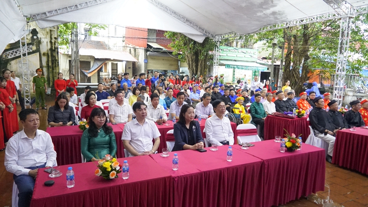 Phó Thủ tướng Chính phủ Bùi Thanh Sơn thăm, làm việc với phường Tây Mỗ và dự khánh thành phòng học STEM- Ảnh 1.