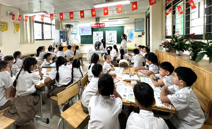 Trường tiểu học Thúy Lĩnh tổ chức chuyên đề môn Công nghệ và Toán lồng ghép STEM nhằm bồi dưỡng chuyên môn cho giáo viên- Ảnh 3.
