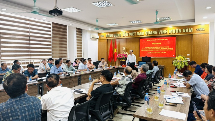 Đảng ủy phường Xuân Phương tổ chức hội nghị giao ban với các đồng chí Bí thư chi bộ các tổ dân phố trên địa bàn.- Ảnh 7.