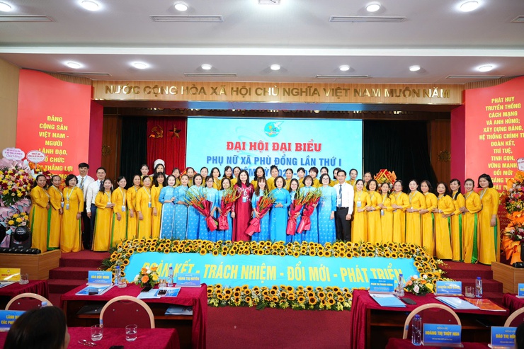 Phụ nữ xã Phù Đổng phát huy truyền thống, tích cực đổi mới sáng tạo- Ảnh 10.