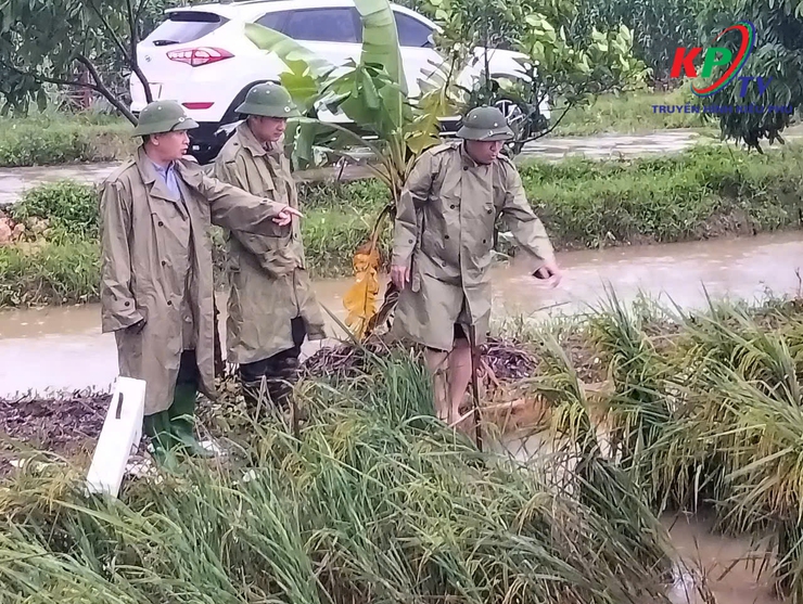 XÃ KIỀU PHÚ: BÁO CÁO TÌNH HÌNH ẢNH HƯỞNG DO HOÀN LƯU BÃO SỐ 10- Ảnh 1.