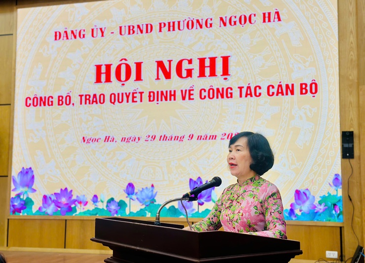 Phường Ngọc Hà: Kiện toàn đội ngũ, trao 9 quyết định về công tác cán bộ- Ảnh 6.