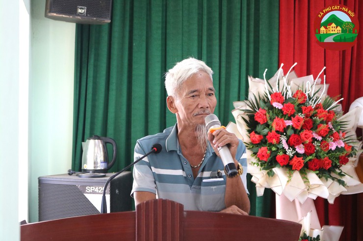 Đồng chí Phó Bí thư Thường trực Đảng ủy xã Phú Cát dự sinh hoạt chi bộ thôn Yên Thái- Ảnh 4.