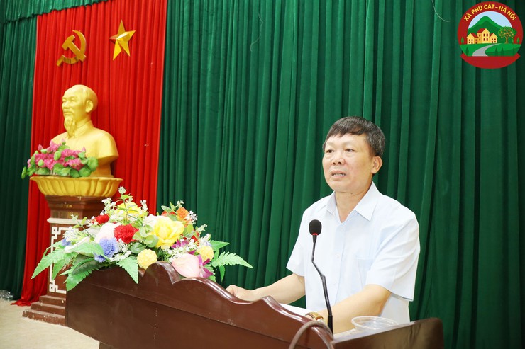 Đồng chí Bí thư Đảng ủy, Chủ tịch HĐND xã dự sinh hoạt chi bộ thường kỳ tháng 9 tại chi bộ thôn Long Phú- Ảnh 7.