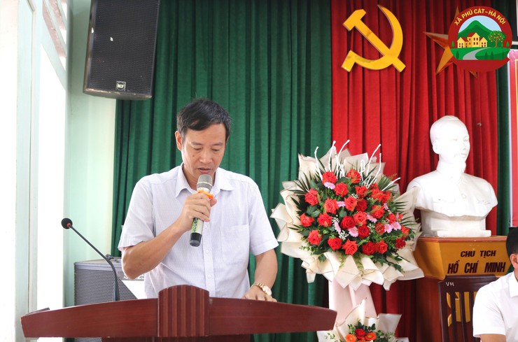 Đồng chí Phó Bí thư Thường trực Đảng ủy xã Phú Cát dự sinh hoạt chi bộ thôn Yên Thái- Ảnh 9.