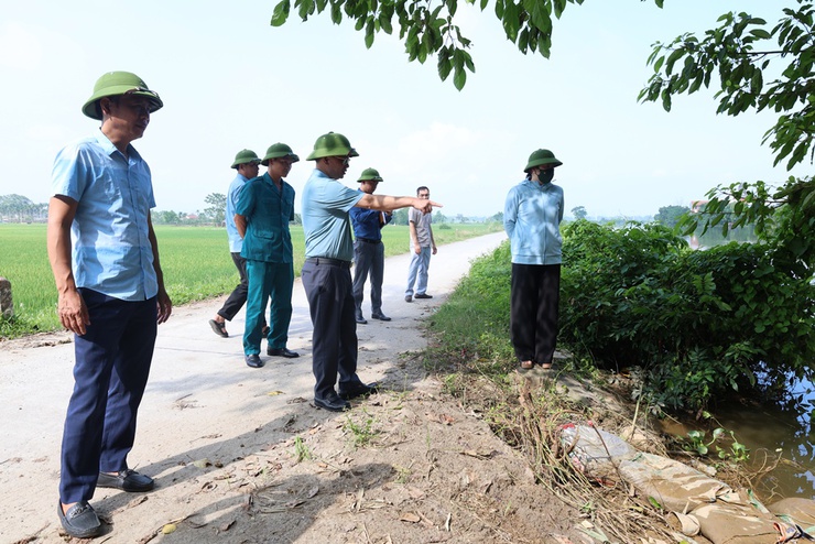Quảng Bị: Triển khai công tác khắc phục hậu quả sau cơn bão số 5 tại một số thôn, xóm trên địa xã- Ảnh 4.