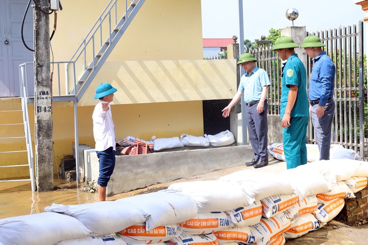 Quảng Bị: Triển khai công tác khắc phục hậu quả sau cơn bão số 5 tại một số thôn, xóm trên địa xã- Ảnh 6.