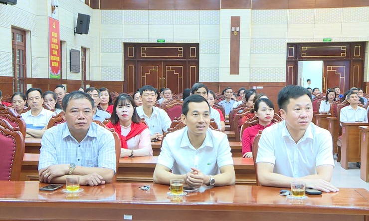 Xã Phúc Thọ tổ chức tiếp sóng Lễ kỷ niệm 80 năm Cách mạng tháng Tám và Quốc khánh 2/9- Ảnh 4.