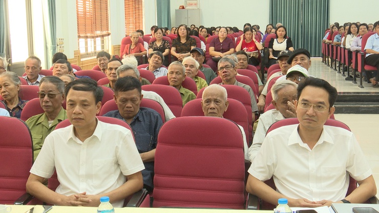 Hội nghị nói chuyện chuyên đề “Chủ tịch hồ Chí Minh với công tác Đền ơn đáp nghĩa, quan tâm chăm sóc người có công"- Ảnh 4.