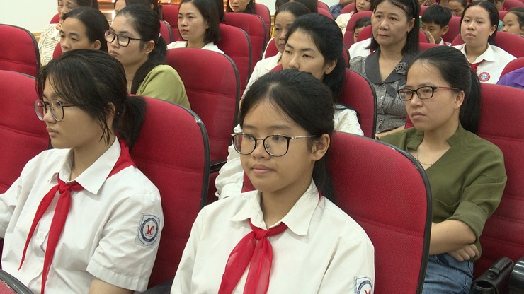 Hội nghị nói chuyện chuyên đề “Chủ tịch hồ Chí Minh với công tác Đền ơn đáp nghĩa, quan tâm chăm sóc người có công"- Ảnh 7.