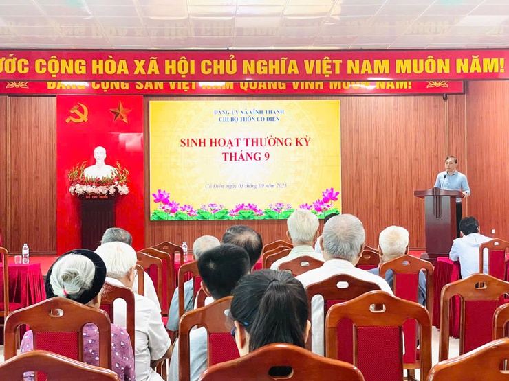 Các đồng chí lãnh đạo xã dự sinh hoạt chi bộ theo Chỉ thị số 50-CT/TW của Ban Bí thư Trung ương Đảng- Ảnh 4.