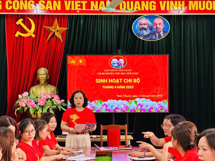 Các đồng chí lãnh đạo xã dự sinh hoạt chi bộ theo Chỉ thị số 50-CT/TW của Ban Bí thư Trung ương Đảng- Ảnh 9.
