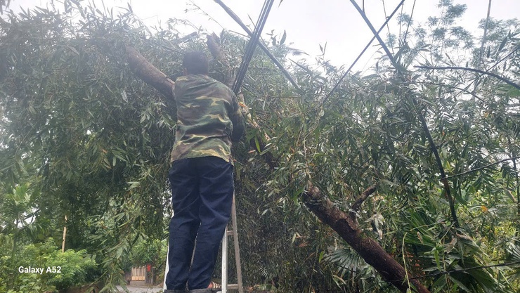 Hà Nội: công bố tình huống khẩn cấp về thiên tai tại xã Suối Hai và xã Ba Vì- Ảnh 2.