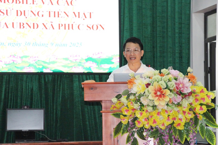 UBND xã Phúc Sơn tổ chức Hội nghị triển khai thu, nộp thuế sử dụng đất phi nông nghiệp năm 2025 qua ứng dụng eTax Mobile- Ảnh 3.