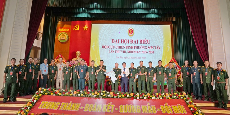 Đại hội Đại biểu Hội CCB phường Sơn Tây lần thứ VIII,

nhiệm kỳ 2025 – 2030- Ảnh 2.