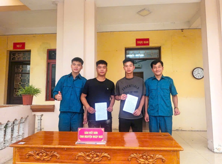 Thanh niên xã Phúc Thọ hăng hái viết đơn tình nguyện lên đường nhập ngũ năm 2026- Ảnh 3.