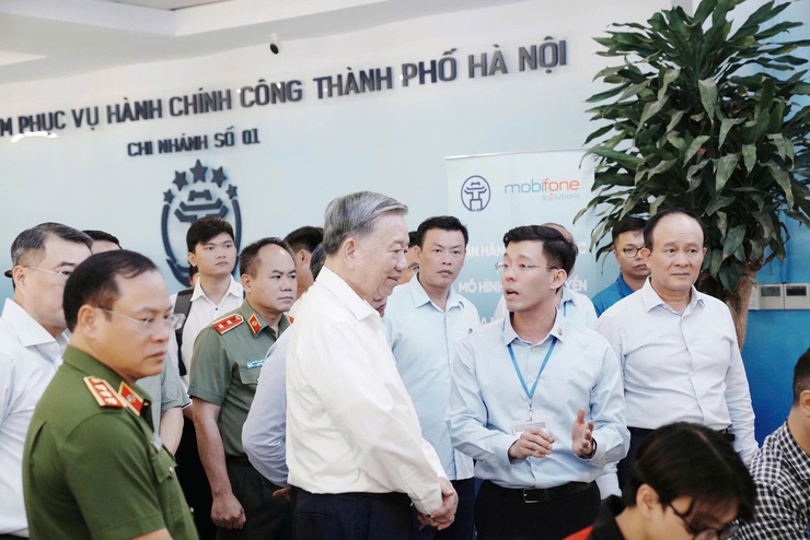 Hà Nội ban hành Quy định mới về chức năng, nhiệm vụ các phòng thuộc Trung tâm Phục vụ Hành chính công- Ảnh 1.