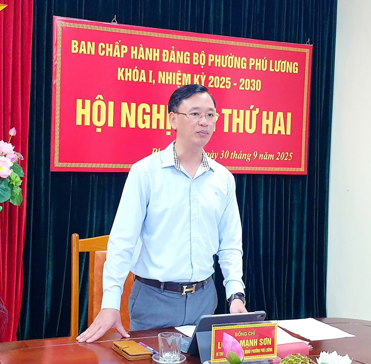 Hội nghị lần thứ hai BCH Đảng bộ phường Phú Lương khoá I, nhiệm kỳ 2025- 2030- Ảnh 1.