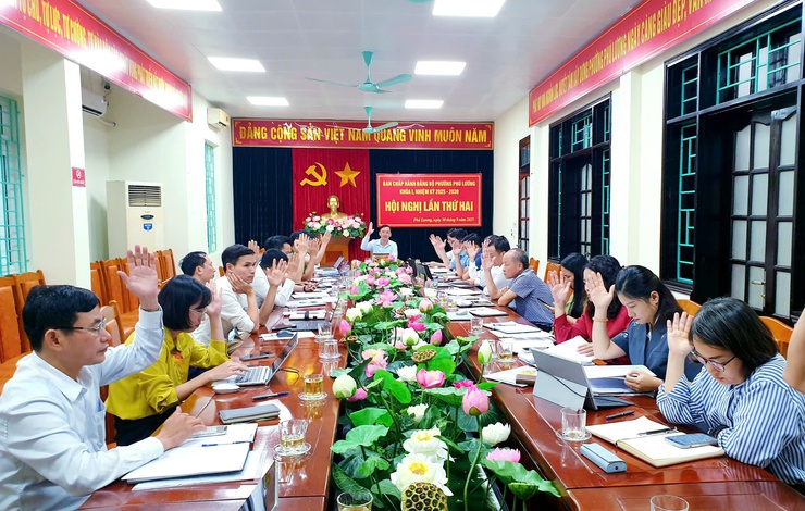Hội nghị lần thứ hai BCH Đảng bộ phường Phú Lương khoá I, nhiệm kỳ 2025- 2030- Ảnh 3.