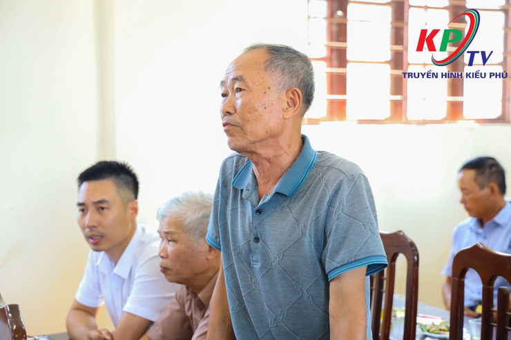 Đồng chí Đào Đức Anh- Phó bí thư thường trực Đảng ủy xã Kiều Phú dự sinh hoạt Đảng với Chi bộ thôn Thế Trụ- Ảnh 6.