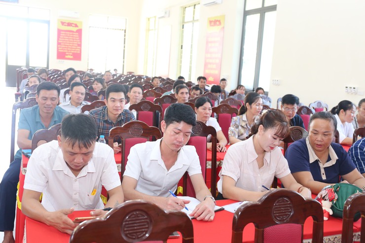 Hội nghị tập huấn kiến thức Kỹ năng số cho thành viên tổ chuyển đổi số cộng đồng.- Ảnh 4.
