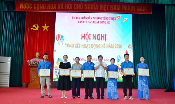 Phường Tùng Thiện tổng kết hoạt động hè năm 2025- Ảnh 2.