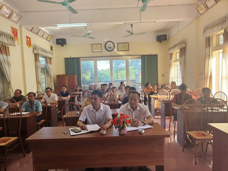 Đồng chí Nguyễn Quang Hán dự sinh hoạt thường kỳ cùng Chi bộ thôn Trại Hồ- Ảnh 1.