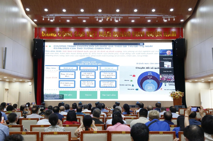 Thành viên 43 tổ chuyển đổi số cộng đồng phường Hà Đông tham gia tập huấn kiến thức kỹ năng số - Ảnh 2.