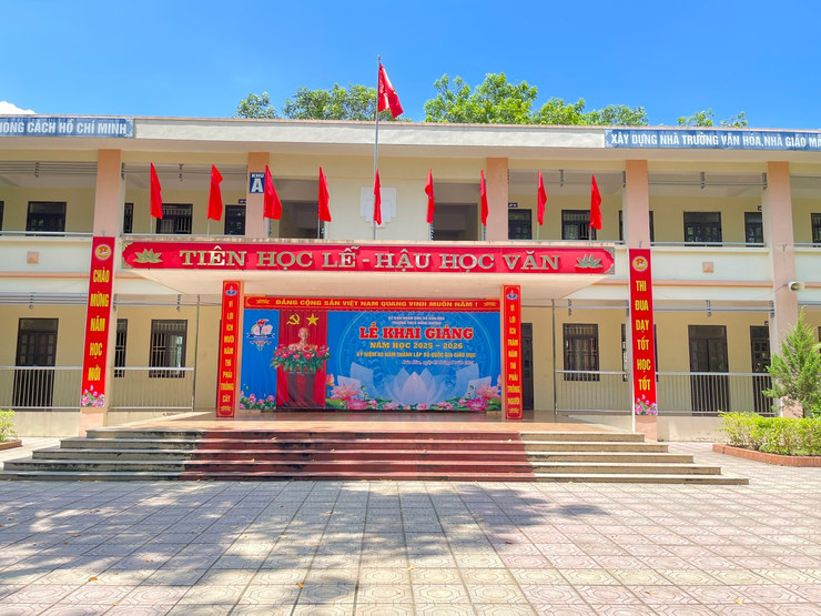 Xã Dân Hòa rộn ràng chuẩn bị cho Lễ Khai giảng năm học mới 2025 – 2026- Ảnh 3.