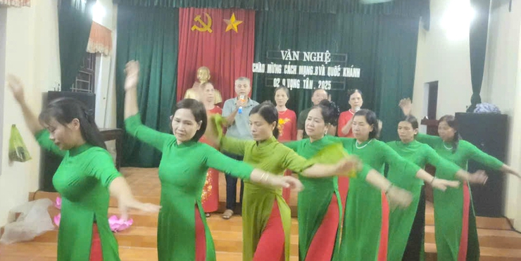 ỨNG HÒA SÔI NỔI CÁC HOẠT ĐỘNG VĂN HÓA, VĂN NGHỆ, THỂ DỤC THỂ THAO CHÀO MỪNG KỶ NIỆM 80 NĂM QUỐC KHÁNH 2/9.- Ảnh 24.