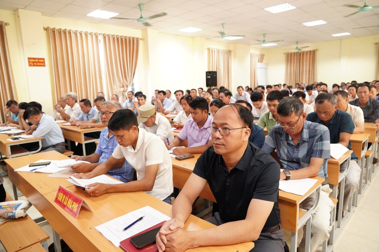 Khai giảng lớp bồi dưỡng nghiệp vụ công tác xây dựng Đảng cho Bí thư chi bộ thôn, tổ dân phố khu vực Chương Mỹ- Ảnh 4.