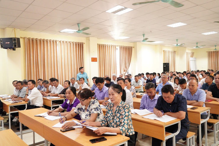 Khai giảng lớp bồi dưỡng nghiệp vụ công tác xây dựng Đảng cho Bí thư chi bộ thôn, tổ dân phố khu vực Chương Mỹ- Ảnh 5.
