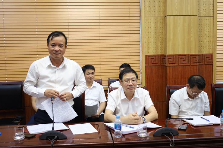 Sở Nông nghiệp và Môi trường Hà Nội kiểm tra hiện trường sạt lở tại xã Suối Hai: Đề nghị thành phố ban bố tình huống khẩn cấp về thiên tai đối với những khu vực nguy hiểm- Ảnh 6.