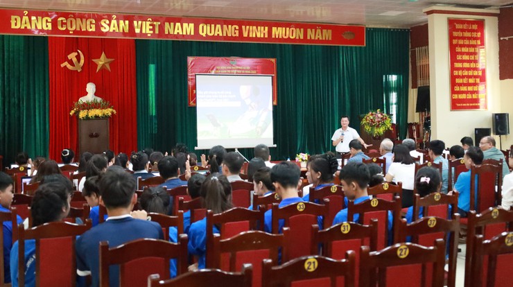 150 ĐẠI BIỂU CỦA XÃ MINH CHÂU ĐƯỢC TẬP HUẤN ỨNG DỤNG TRÍ TUỆ NHÂN TẠO TRONG CÔNG VIỆC HÀNH CHÍNH- Ảnh 3.