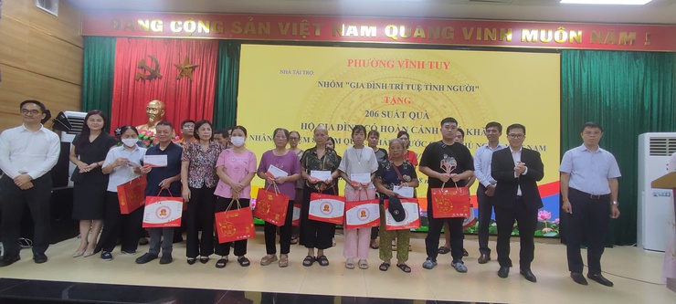 TRAO YÊU THƯƠNG TỚI CÁC HỘ GIA ĐÌNH KHÓ KHĂN NHÂN DỊP 80 NĂM QUỐC KHÁNH 02-9- Ảnh 7.