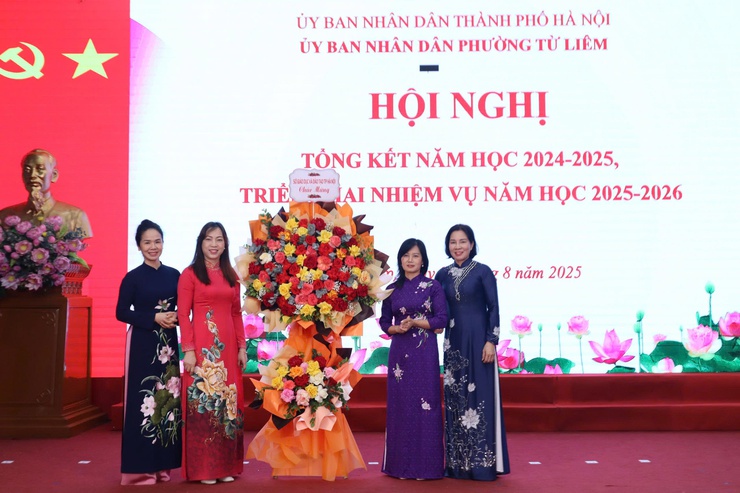 Phường Từ Liêm tổ chức Hội nghị tổng kết năm học 2024 - 2025, triển khai nhiệm vụ năm học 2025 - 2026- Ảnh 4.