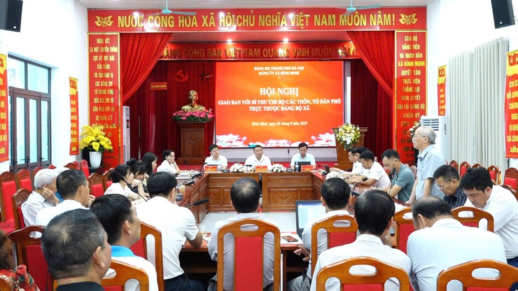Đảng ủy xã Bình Minh tổ chức hội nghị giao ban với Bí thư chi bộ các thôn, tổ dân phố trực thuộc Đảng bộ xã- Ảnh 7.