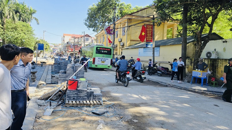 Tổ liên ngành Xã Thiên Lộc kiểm tra công tác đảm bảo trật tự ATGT, TTĐT, VSMT, ATTP, VMĐT tại 20 trường học trên địa bàn xã- Ảnh 9.
