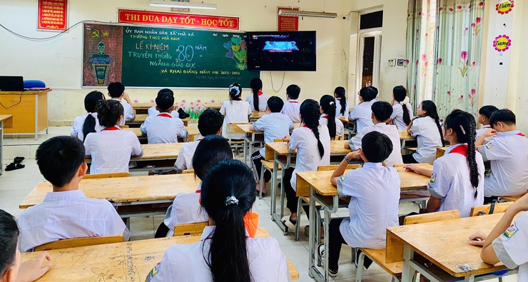 TƯNG BỪNG, RỘN RÃ LỄ KHAI GIẢNG NĂM HỌC MỚI 2025 – 2026 TẠI CÁC NHÀ TRƯỜNG TRÊN ĐỊA BÀN XÃ HOÀ XÁ- Ảnh 14.