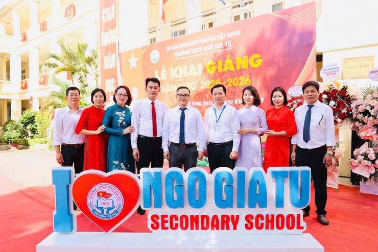 Phường Việt Hưng rộn ràng khai giảng năm học mới 2025-2026- Ảnh 9.