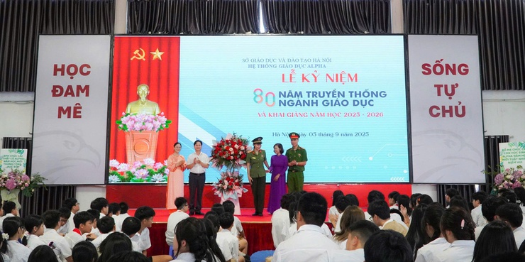 Lễ kỷ niệm 80 năm truyền thống ngành Giáo dục và Khai giảng năm học 2025 – 2026 tại phường Tây Mỗ- Ảnh 13.