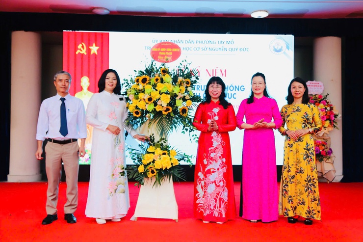 Lễ kỷ niệm 80 năm truyền thống ngành Giáo dục và Khai giảng năm học 2025 – 2026 tại phường Tây Mỗ- Ảnh 2.